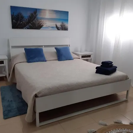 Atico Con Terraza, Centro De Apartment